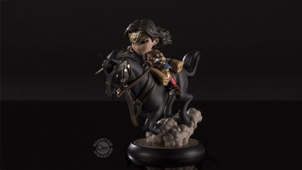 DC COMICS - Figurine Wonder Woman Q-Fig MAX 15 cm – Image 3