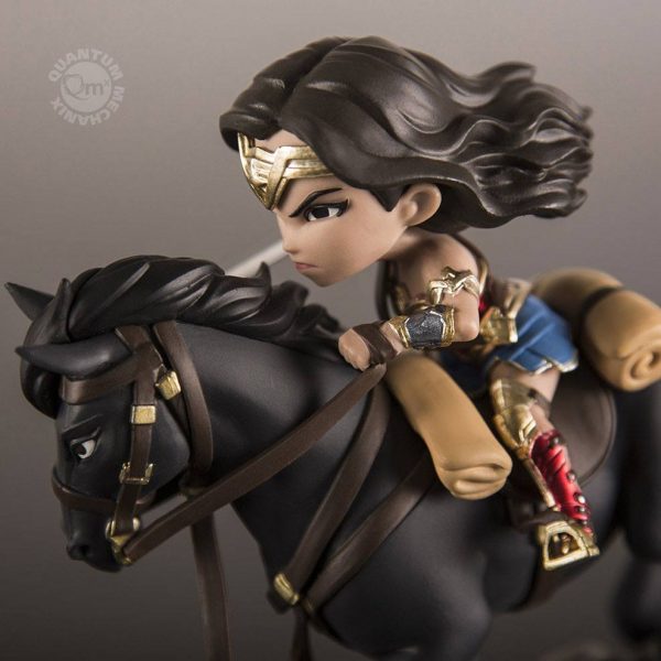 DC COMICS - Figurine Wonder Woman Q-Fig MAX 15 cm – Image 10