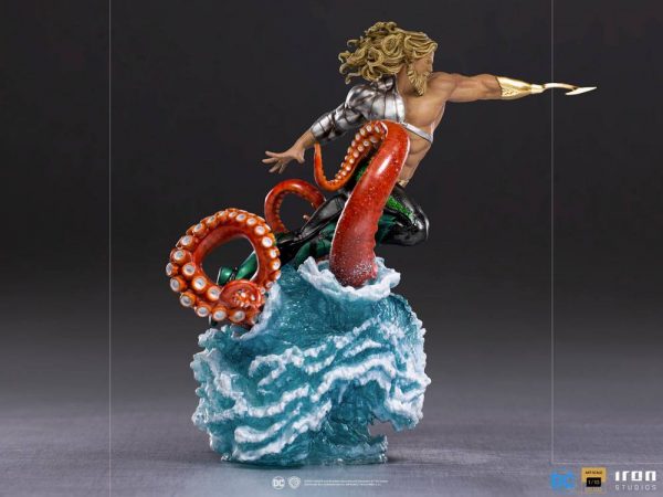 DC COMICS - Statuette Deluxe Art Scale 1/10 Aquaman 26 cm – Image 4