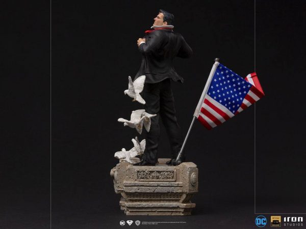 DC COMICS - Statuette Superman Deluxe Art Scale 1/10 (Clark Kent Version) 29 cm – Image 3