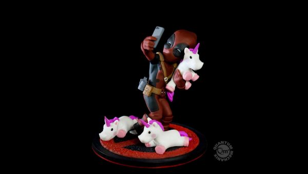 MARVEL - Figurine Deadpool Q-Fig #unicornselfie – Image 6