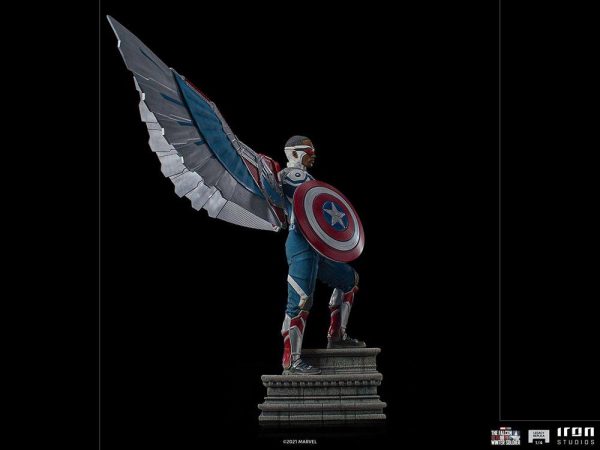 MARVEL - Statuette 1/4 Captain America (Sam Wilson) Legacy Replica – Image 5