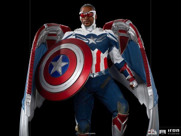 MARVEL - Statuette 1/4 Captain America (Sam Wilson) Legacy Replica – Image 14