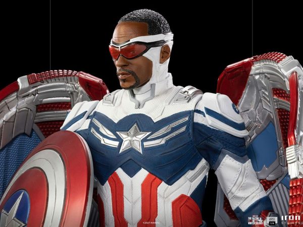 MARVEL - Statuette 1/4 Captain America (Sam Wilson) Legacy Replica – Image 15
