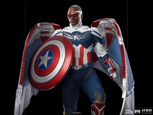MARVEL - Statuette 1/4 Captain America (Sam Wilson) Legacy Replica – Image 20