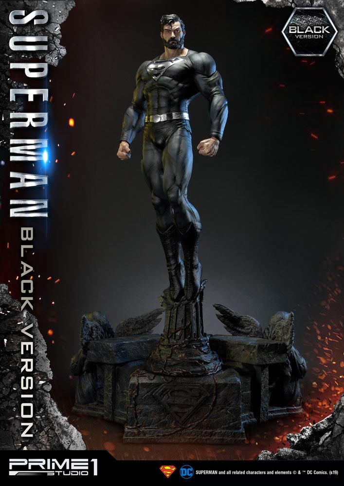 DC COMICS - Statuette Superman 1/3 Black Suit Version 106 cm