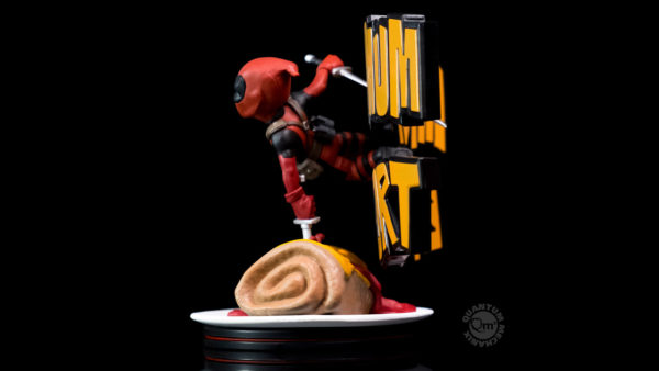 MARVEL - Figurine Deadpool Q-Fig Maximum Effort 10 cm – Image 5