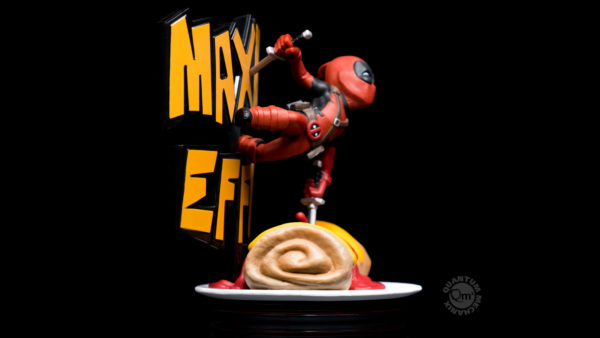 MARVEL - Figurine Deadpool Q-Fig Maximum Effort 10 cm – Image 7