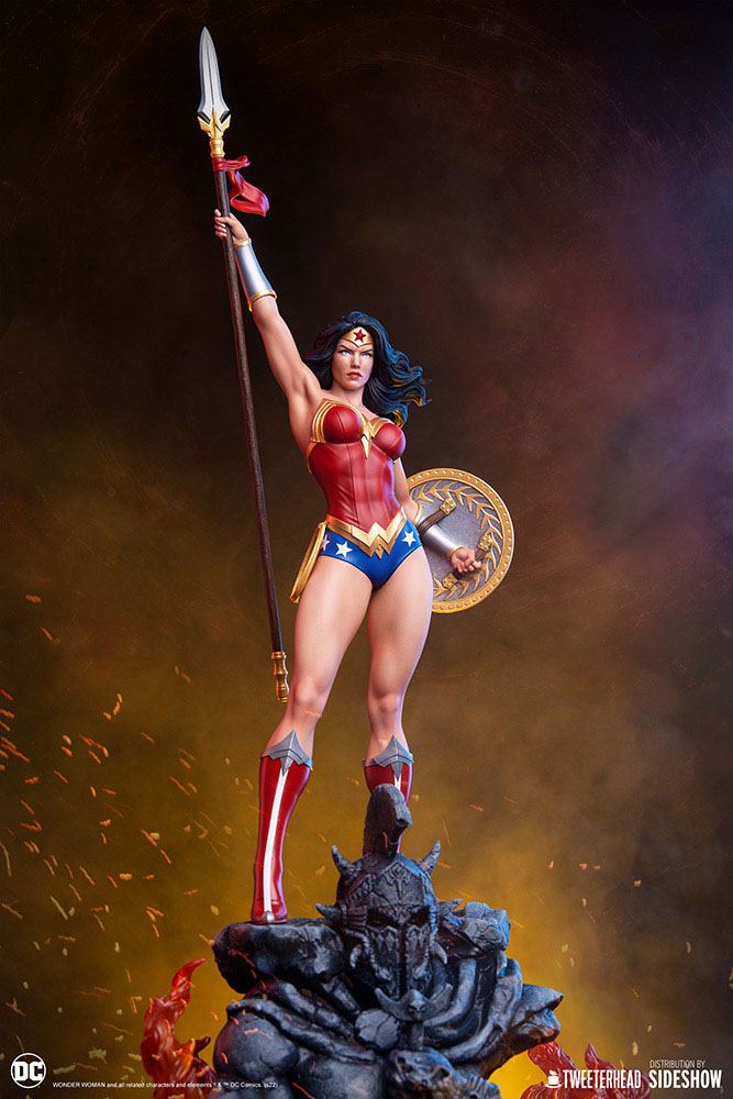 DC COMICS - Statuette 1/4 Wonder Woman Classic 94 cm