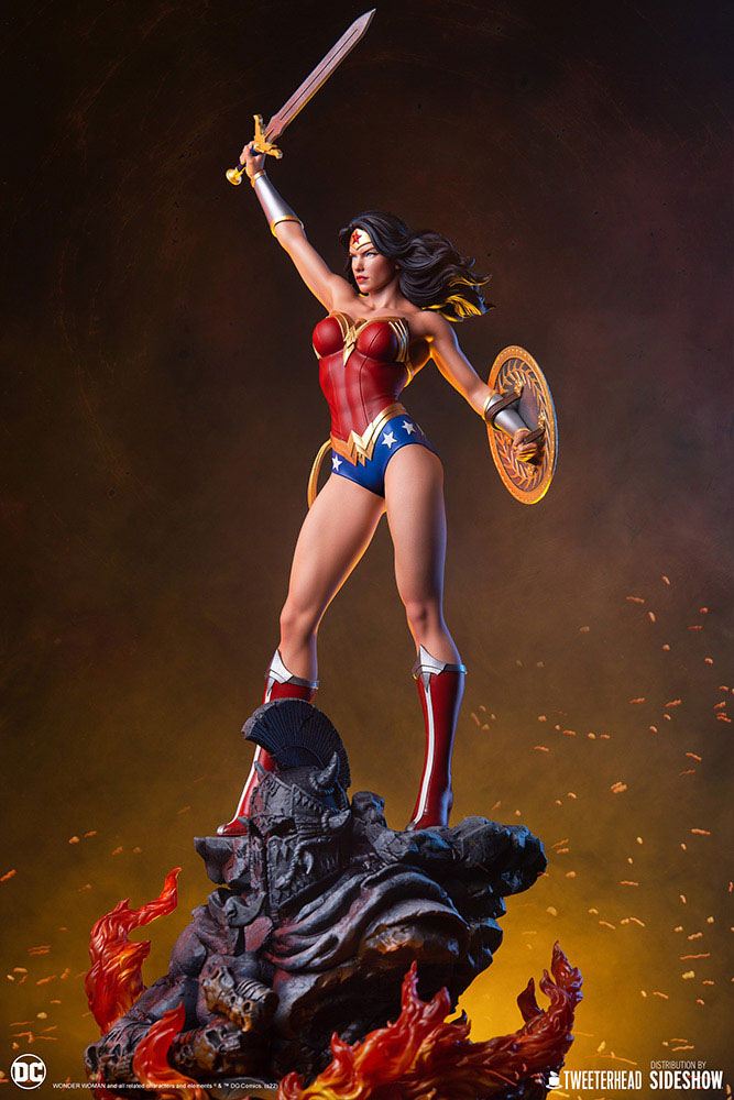 DC COMICS - Statuette 1/6 Wonder Woman Classic 69 cm - Le Manoir des Comics