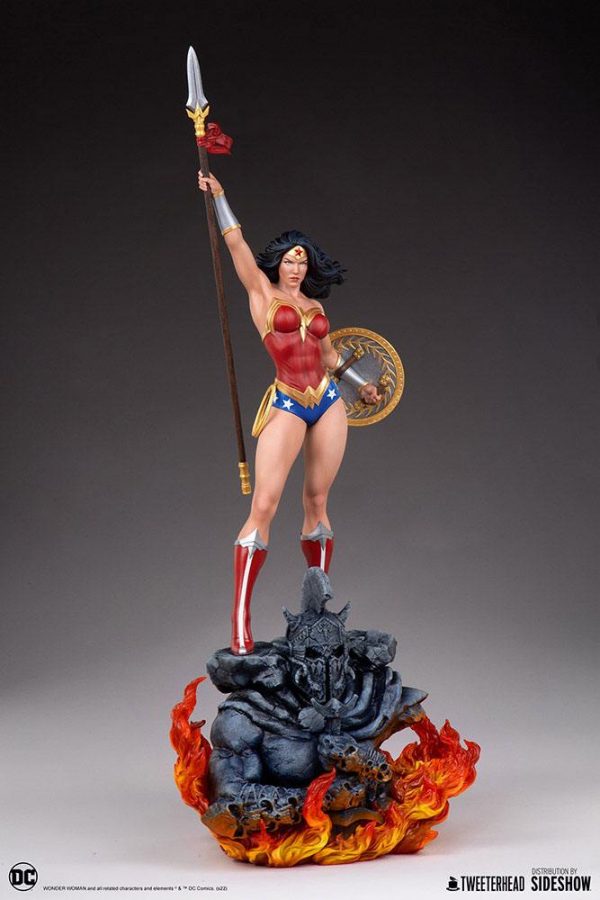 DC COMICS - Statuette 1/4 Wonder Woman Classic 94 cm – Image 10
