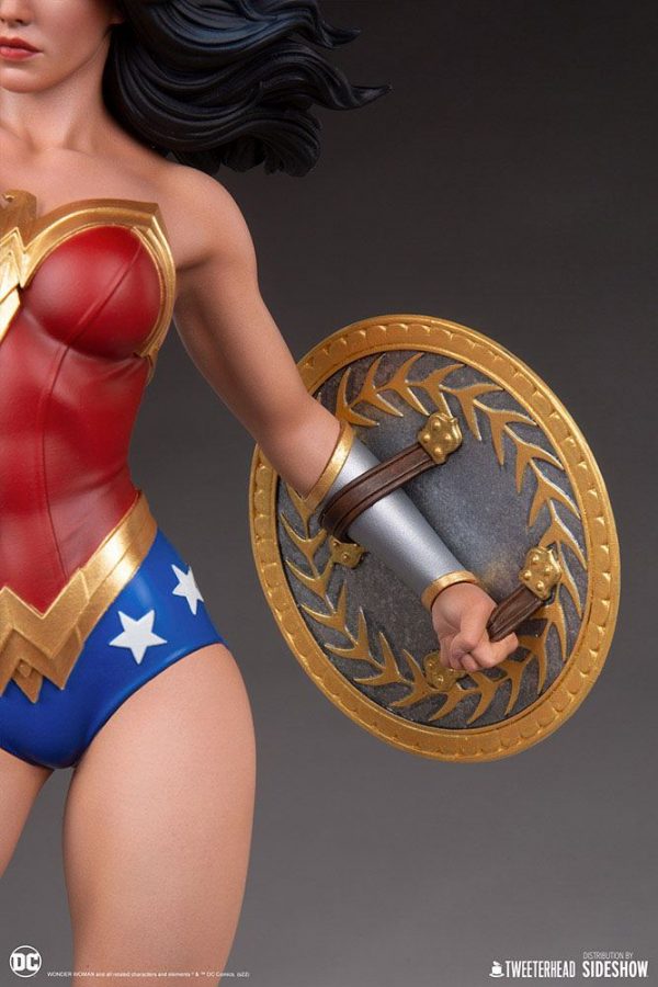 DC COMICS - Statuette 1/4 Wonder Woman Classic 94 cm – Image 15