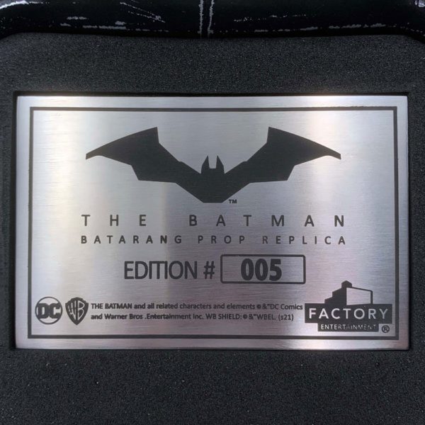 DC COMICS - Réplique 1/1 Batarang The Batman 36 cm – Image 9