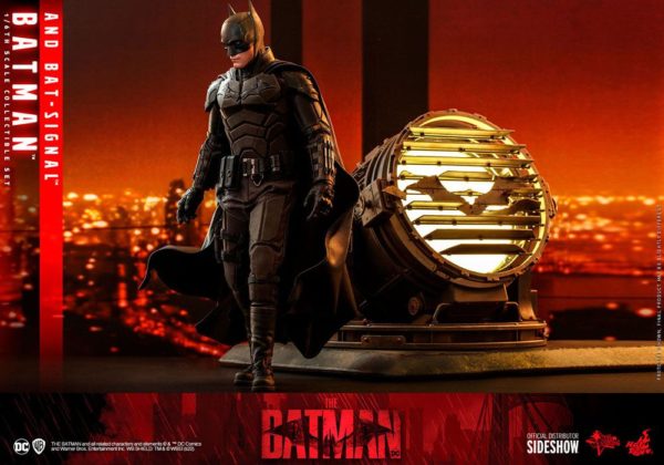 DC COMICS - Figurine Movie Masterpiece 1/6 The Batman avec Bat-Signal 31 cm – Image 4