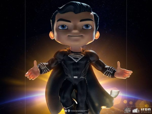 DC COMICS - Figurine Mini Co Deluxe Superman Black Suit (Zack Snyder's Justice League) 18 cm – Image 9