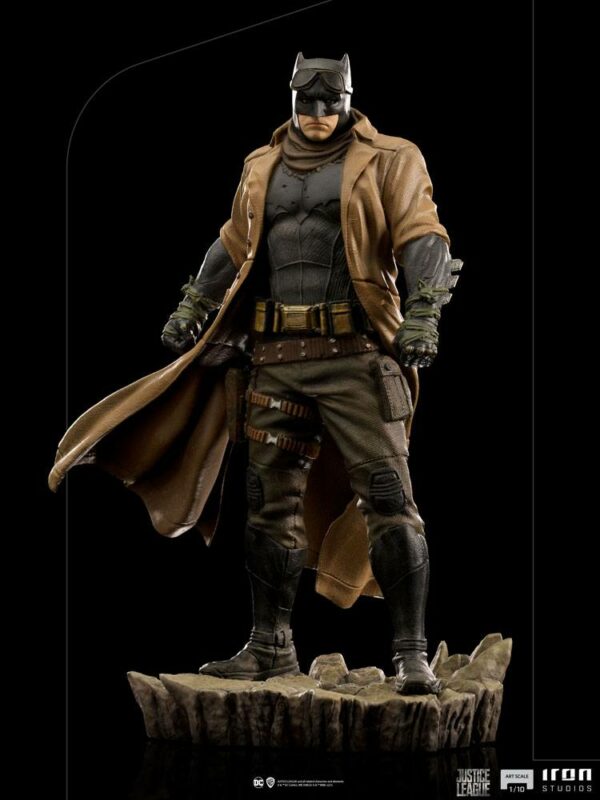 DC COMICS - Statuette Art Scale 1/10 Batman Knightmare Zack Snyder's Justice League 22 cm – Image 2