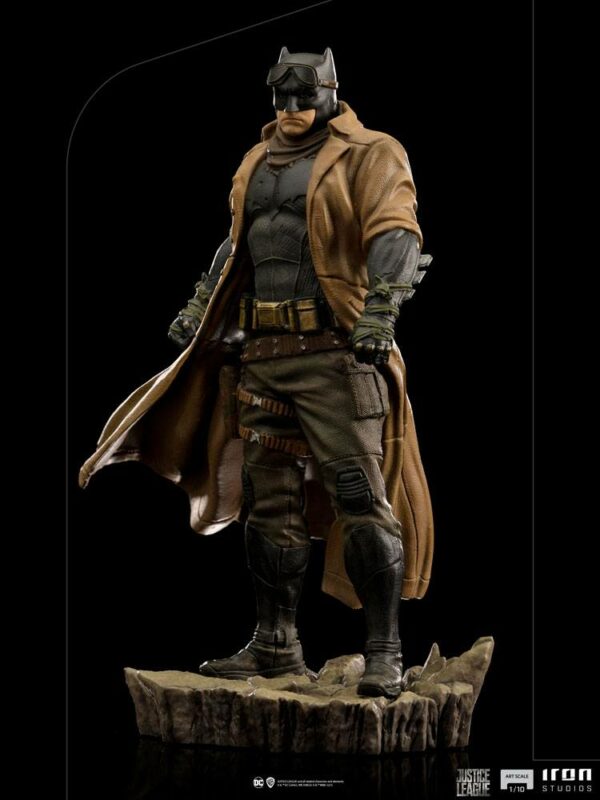 DC COMICS - Statuette Art Scale 1/10 Batman Knightmare Zack Snyder's Justice League 22 cm – Image 4