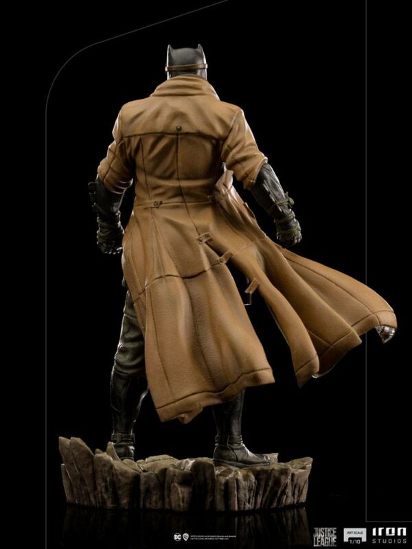 DC COMICS - Statuette Art Scale 1/10 Batman Knightmare Zack Snyder's Justice League 22 cm – Image 6