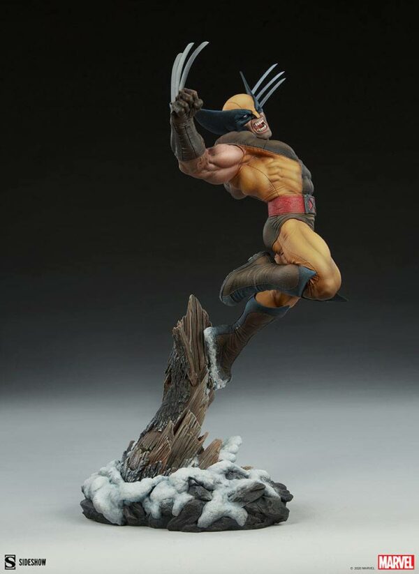 MARVEL - Statuette Wolverine Premium Format (Alternative Costume) 52 cm – Image 7