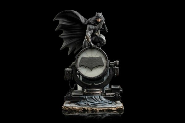 DC COMICS - Statuette Art Scale 1/10 Batman Zack Snyder's Justice League Deluxe 28 cm – Image 2