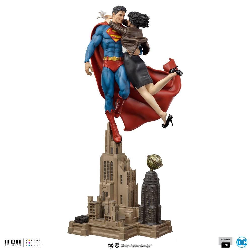 DC COMICS - Diorama 1/6 Superman & Lois Lane 57 cm