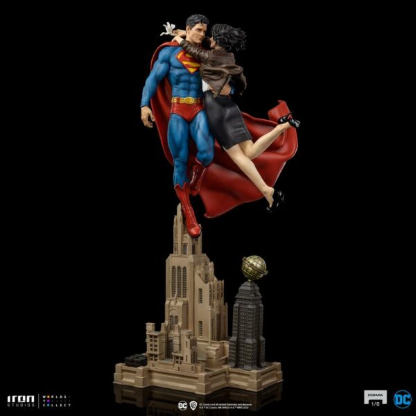 DC COMICS - Diorama 1/6 Superman & Lois Lane 57 cm – Image 3