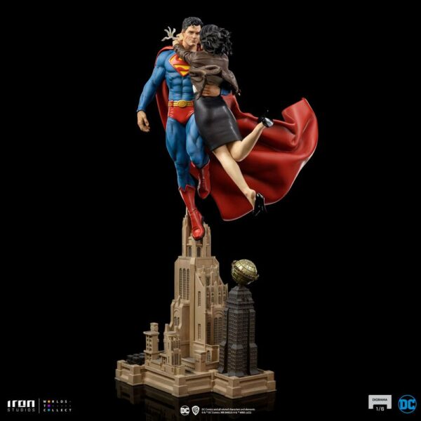 DC COMICS - Diorama 1/6 Superman & Lois Lane 57 cm – Image 4
