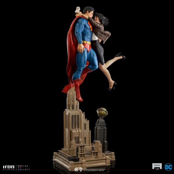 DC COMICS - Diorama 1/6 Superman & Lois Lane 57 cm – Image 7