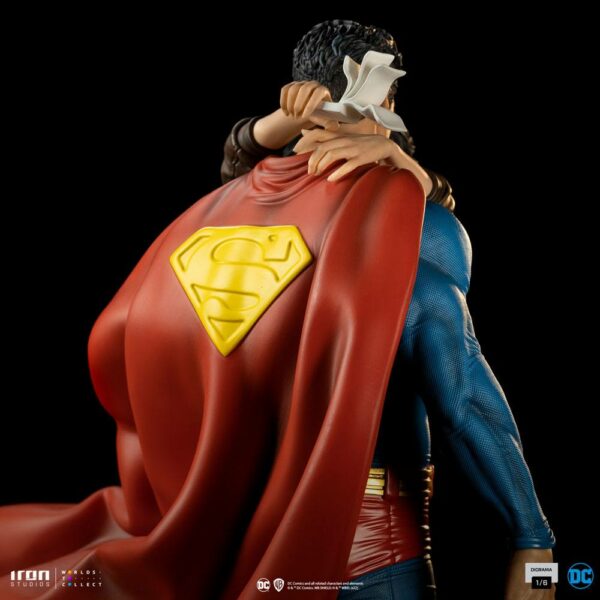 DC COMICS - Diorama 1/6 Superman & Lois Lane 57 cm – Image 11