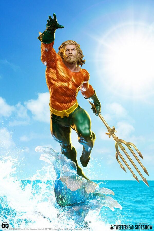DC COMICS - Statuette Aquaman Classic 51 cm – Image 3