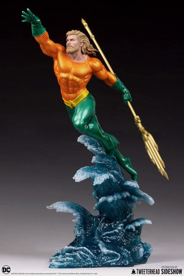 DC COMICS - Statuette Aquaman Classic 51 cm – Image 7