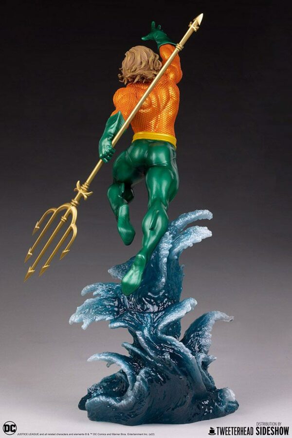 DC COMICS - Statuette Aquaman Classic 51 cm – Image 10
