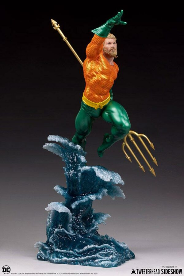 DC COMICS - Statuette Aquaman Classic 51 cm – Image 12