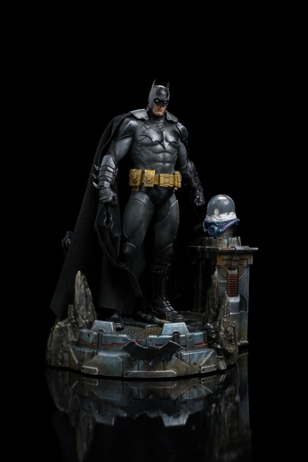 DC COMICS - Statuette BDS Art Scale Deluxe 1/10 Batman Unleashed 24 cm – Image 2