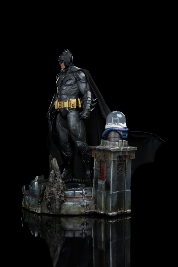 DC COMICS - Statuette BDS Art Scale Deluxe 1/10 Batman Unleashed 24 cm – Image 3