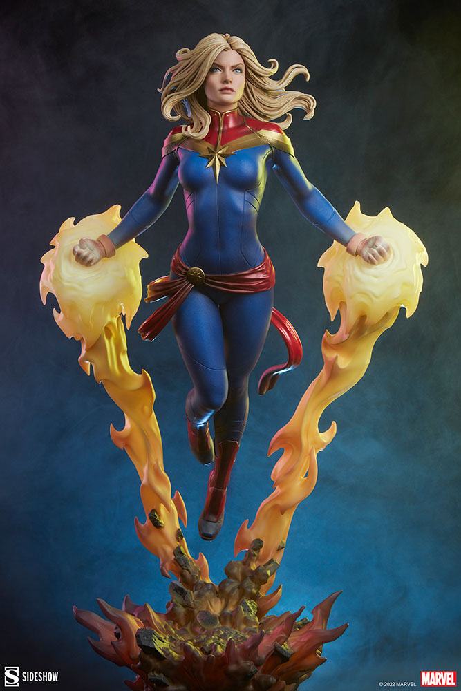 MARVEL - Statuette Premium Format Captain Marvel 60 cm