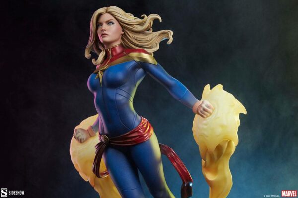 MARVEL - Statuette Premium Format Captain Marvel 60 cm – Image 3
