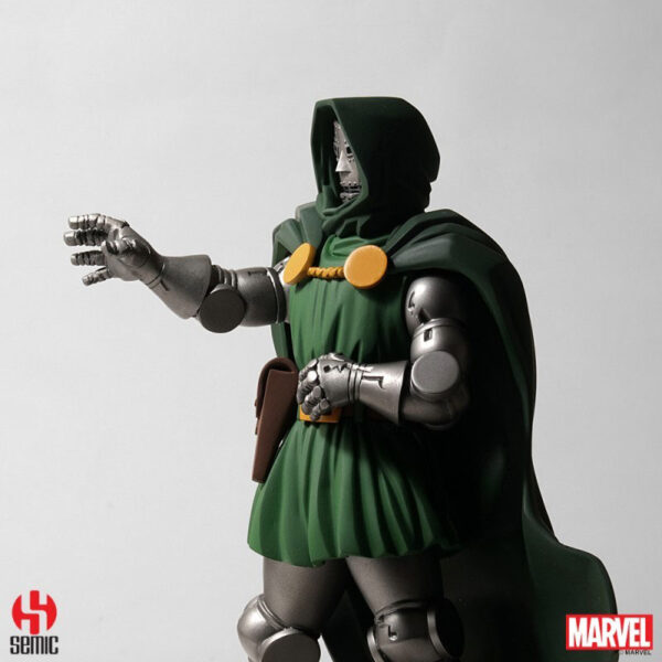 MARVEL - Statuette 1/8 Dr. Doom Legacy Collection 26 cm – Image 6