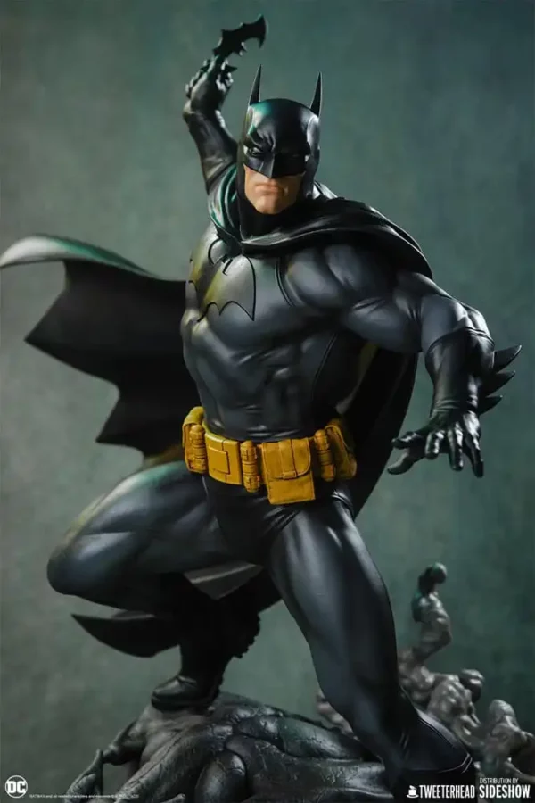 DC COMICS - Statuette 1/6 Batman (Black and Gray Edition) 50 cm – Image 4