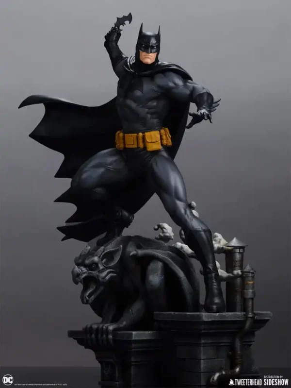 DC COMICS - Statuette 1/6 Batman (Black and Gray Edition) 50 cm – Image 11