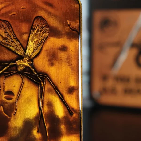 JURASSIC PARK - Lingot de Collection Mosquito in Amber Limited Edition – Image 10