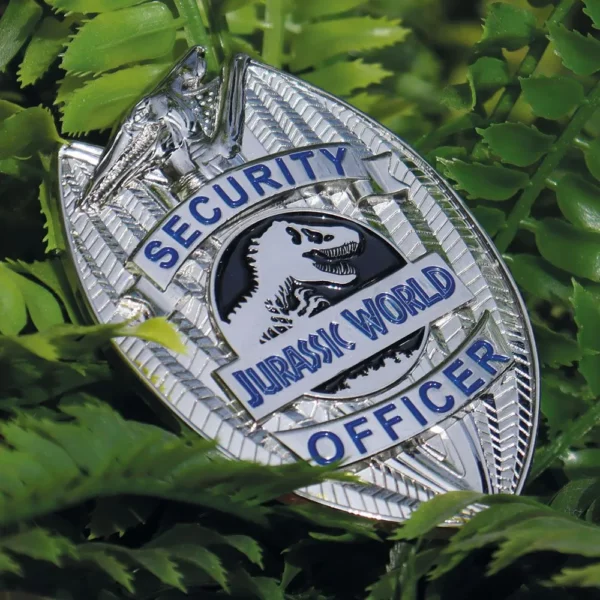 JURASSIC WORLD - Réplique Pin's Badge Officier de Sécurité Limited Edition – Image 2