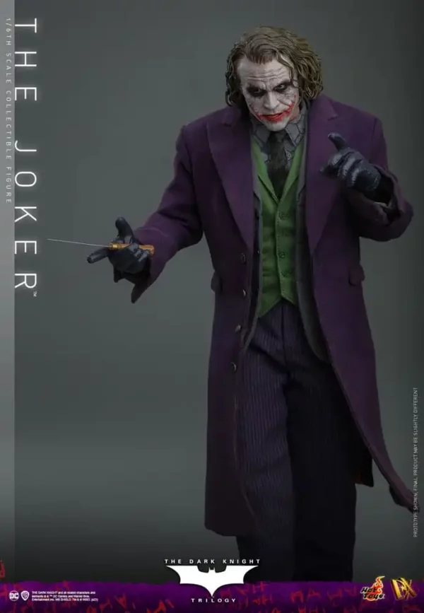 DC COMICS - Figurine DX 1/6 The Joker (The Dark Knight) 31 cm – Image 11