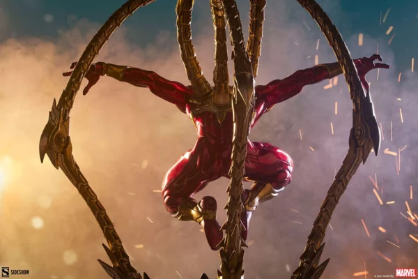 MARVEL - Statuette 1/4 Premium Format Spider-Man (Iron Spider) 68 cm – Image 5