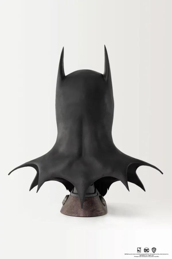 DC COMICS – Réplique 1/1 Masque Batman 56 cm – Image 2