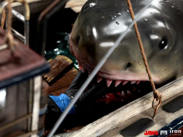 LES DENTS DE LA MER - Statuette 1/20 Jaws Attack 104 cm – Image 6