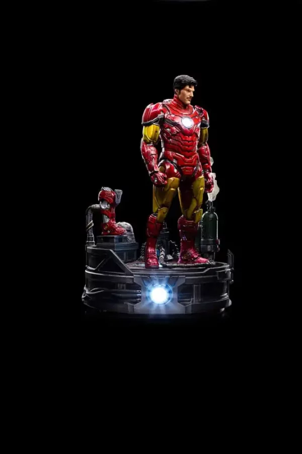 MARVEL – Statuette Deluxe Art Scale 1/10 Iron Man Unleashed 23 cm – Image 4