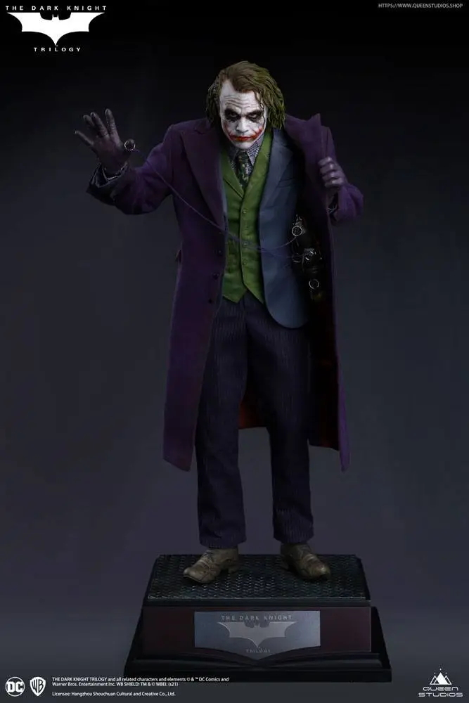 DC COMICS - Statuette 1/4 Heath Ledger Joker The Dark Knight Regular Version 52 cm