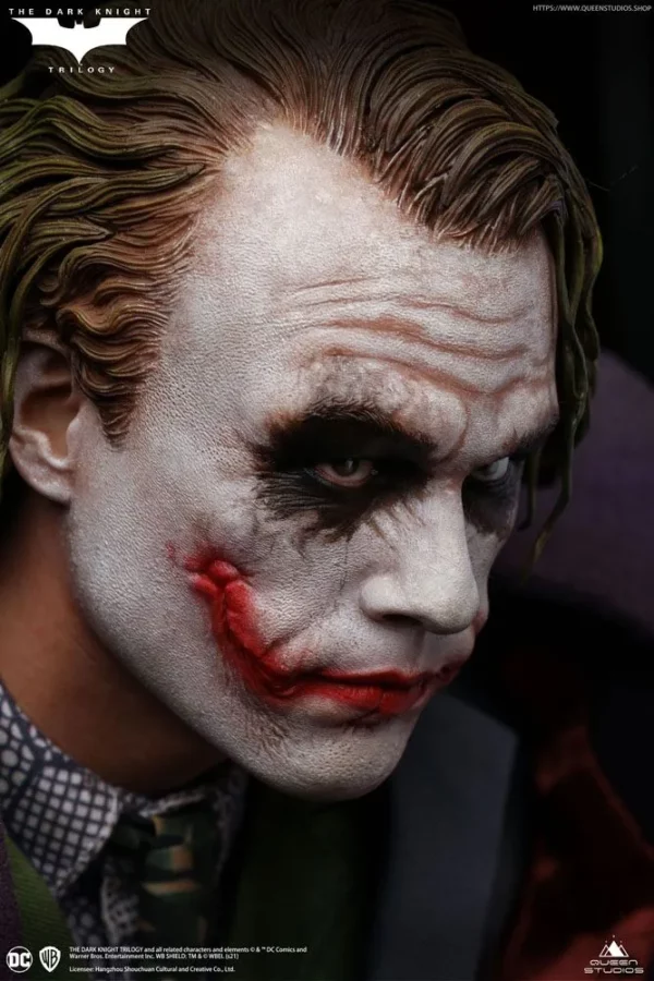 DC COMICS - Statuette 1/4 Heath Ledger Joker The Dark Knight Regular Version 52 cm – Image 3