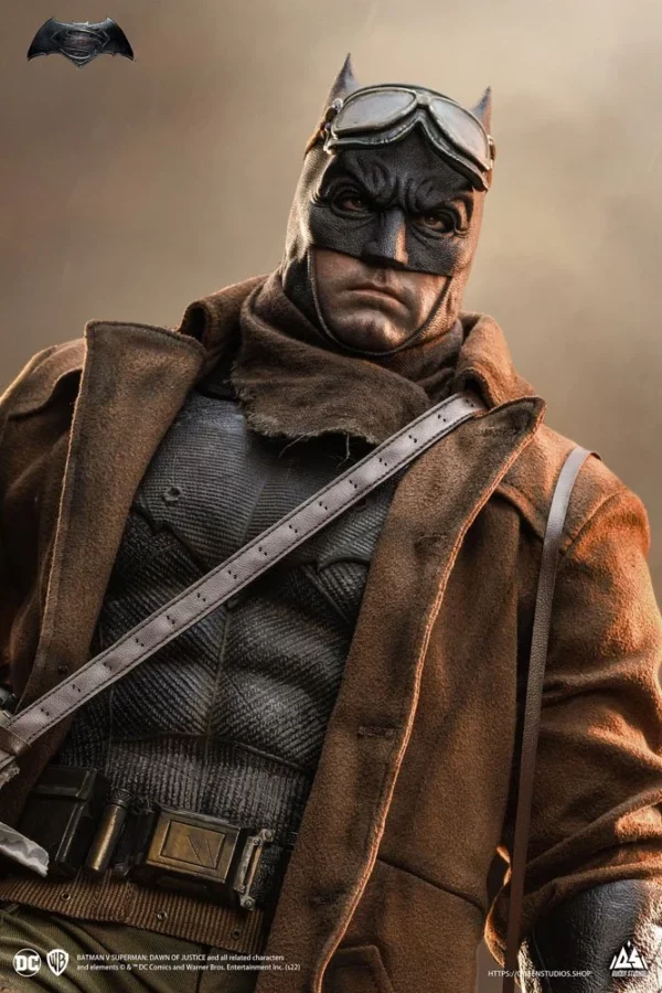 DC COMICS - Statuette 1/4 Batman Knightmare 53 cm – Image 8